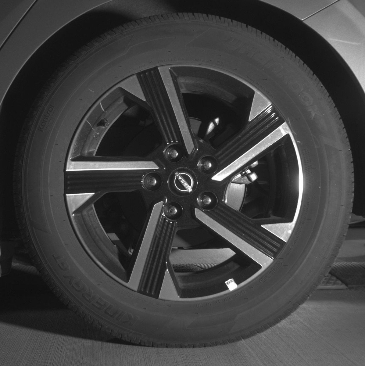 Used 2025 Nissan Sentra SV image 14