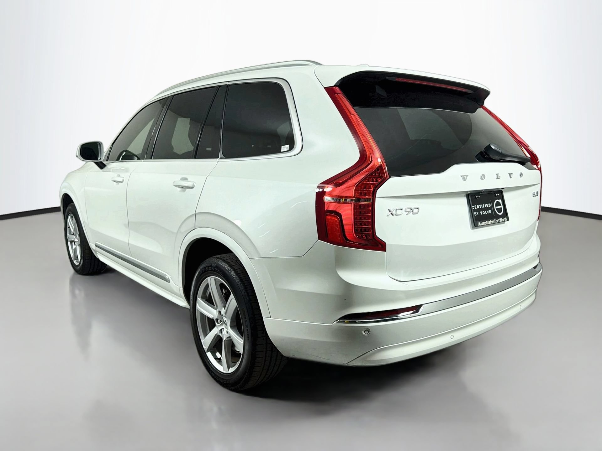 Used 2024 Volvo XC90 B5 Core AWD/4WD image 8