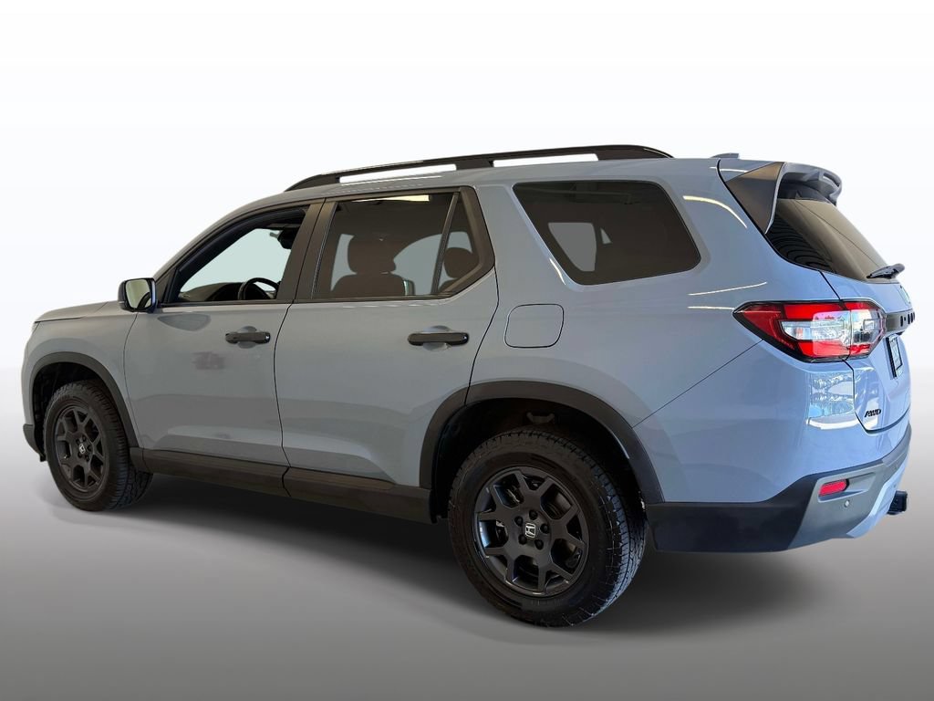 Used 2024 Honda Pilot TrailSport image 12