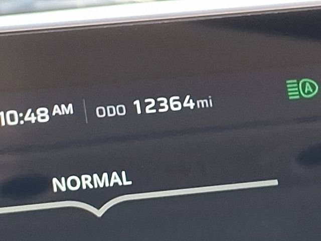 Used 2023 VinFast VF 8 Eco image 25