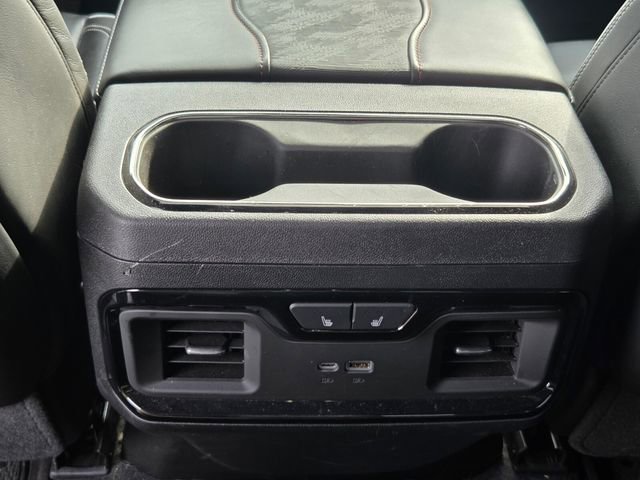 Used 2024 GMC Sierra 2500 AT4X image 6