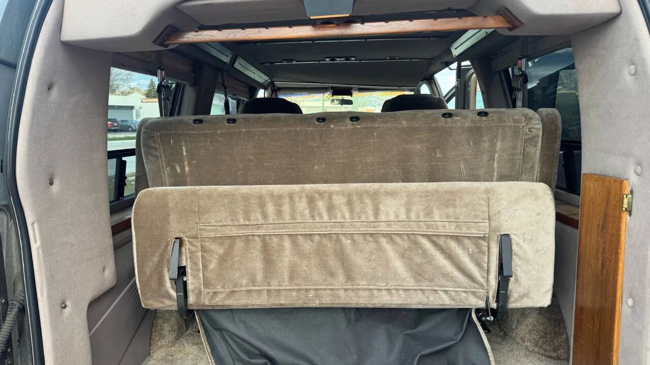 Used 1999 Chevrolet Express 1500 w/ Convenience Pkg image 21