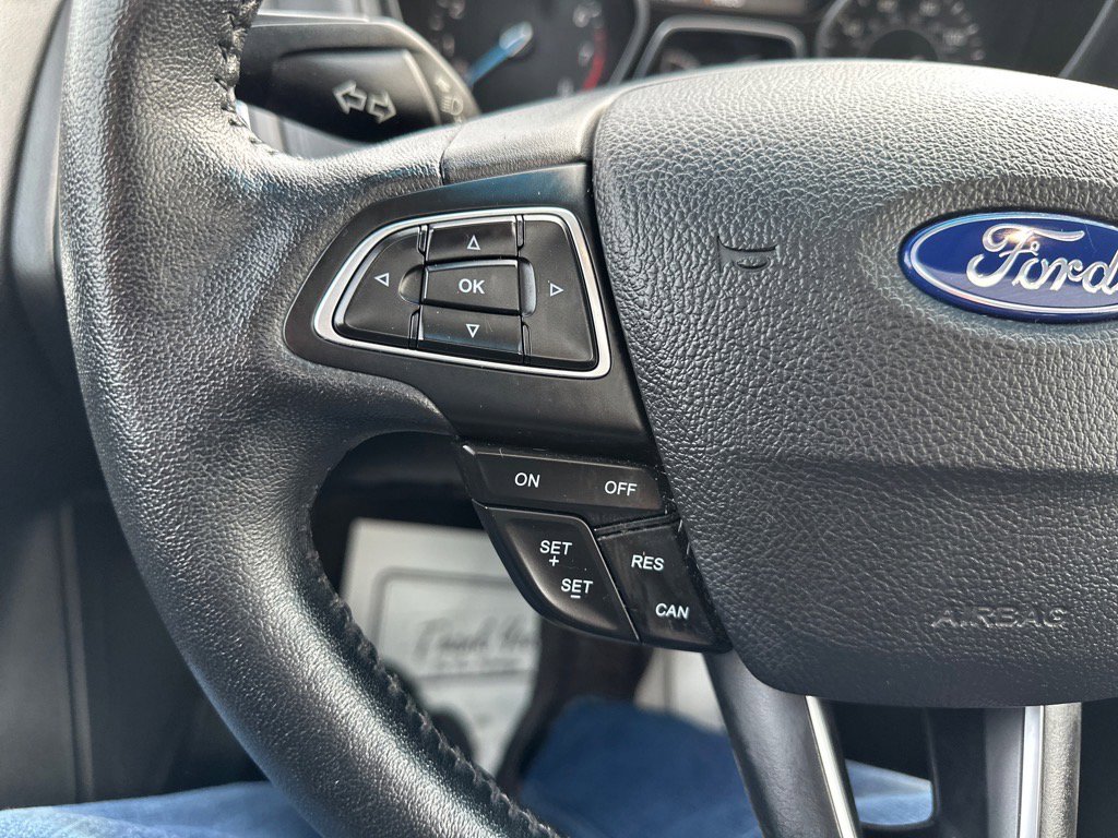 Used 2018 Ford Focus Titanium FWD image 24