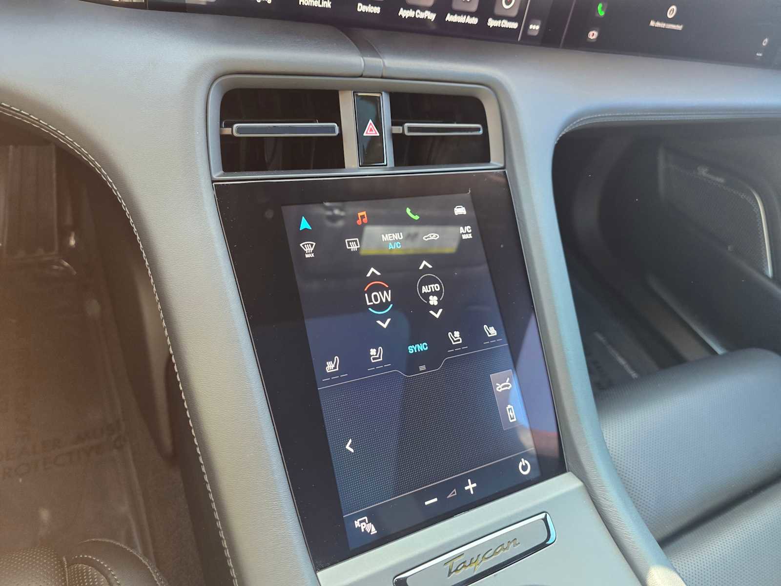 Used 2024 Porsche Taycan Turbo image 31