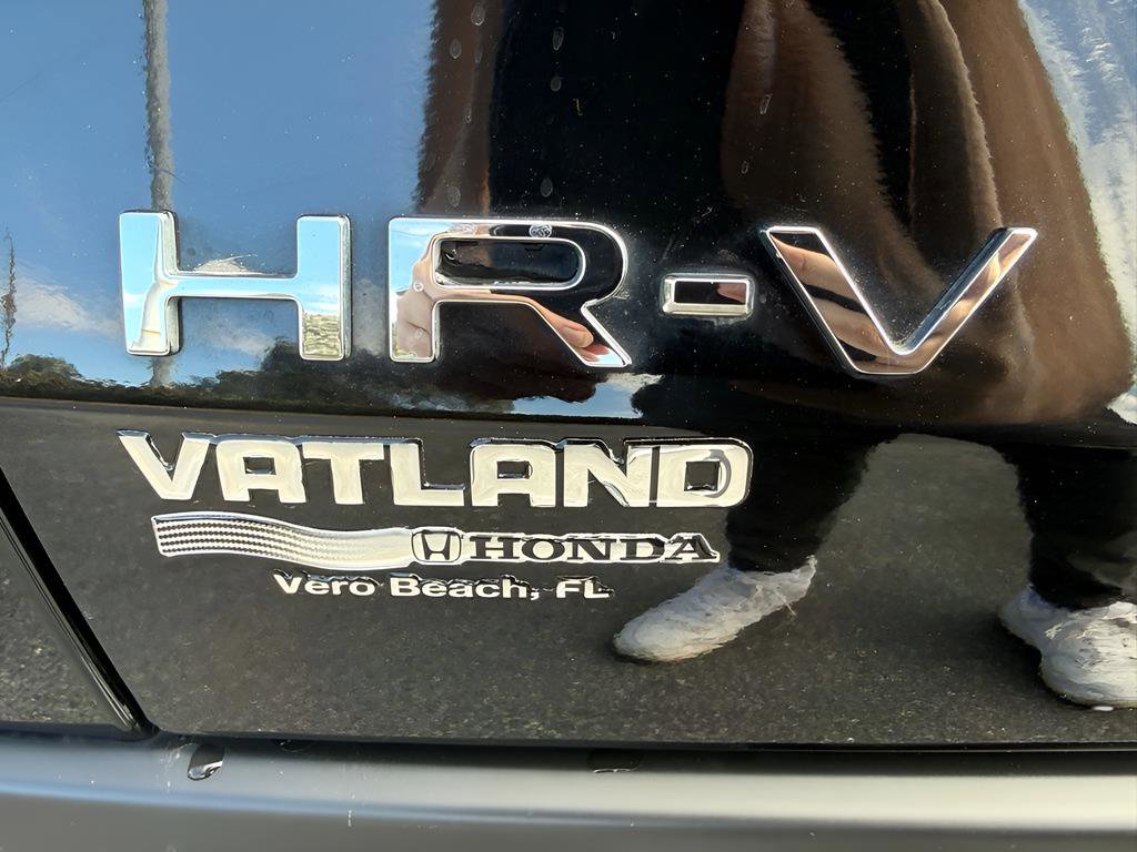 Certified 2025 Honda HR-V Sport image 37