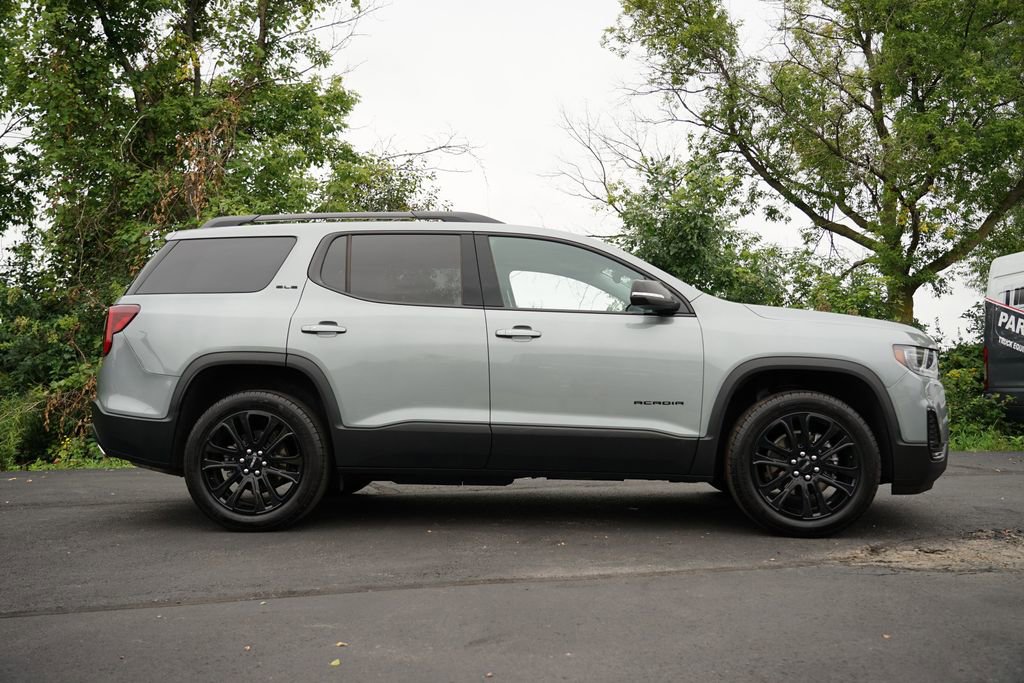 Used 2023 GMC Acadia SLE w/ Driver Convenience Package AWD/4WD image 2