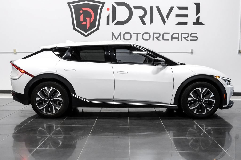 Used 2024 Kia EV6 Light RWD image 7