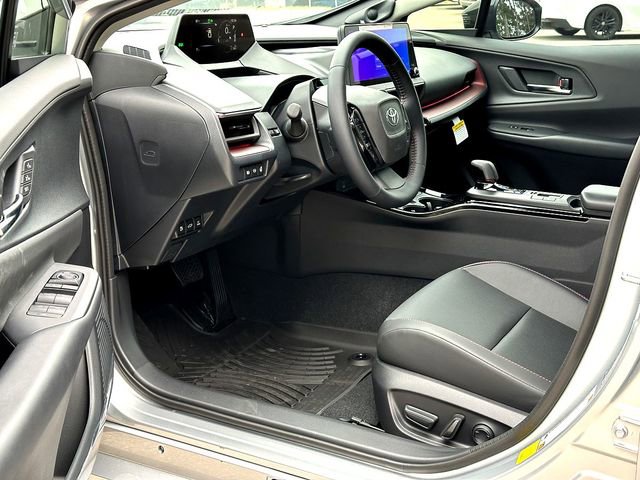 New 2026 Toyota Prius Plug-In Hybrid FWD image 10