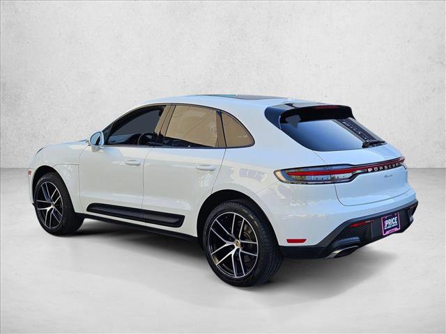 Used 2023 Porsche Macan image 8