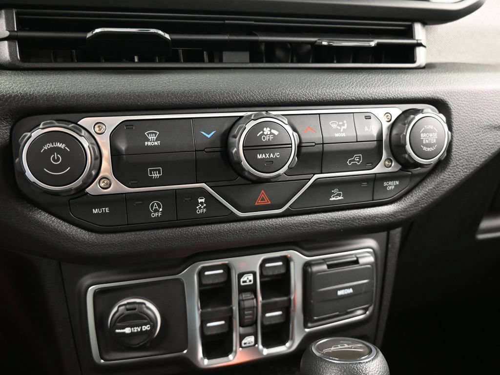 New 2026 Jeep Gladiator Sport AWD/4WD image 19