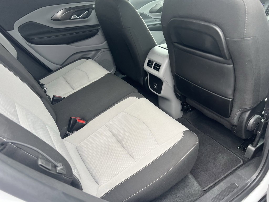 Used 2024 GMC Terrain SLE image 13