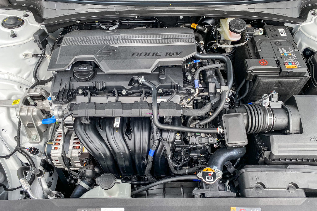 Certified 2026 Hyundai Elantra Sport FWD image 10