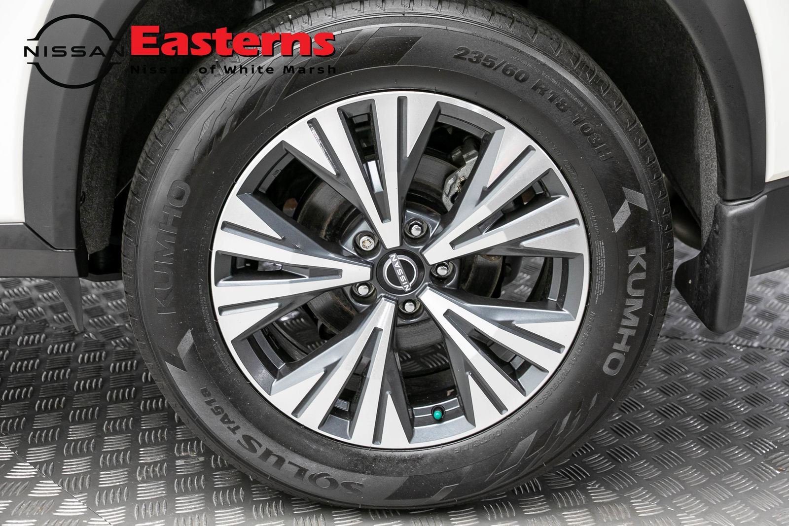 Used 2023 Nissan Rogue SV AWD/4WD image 8