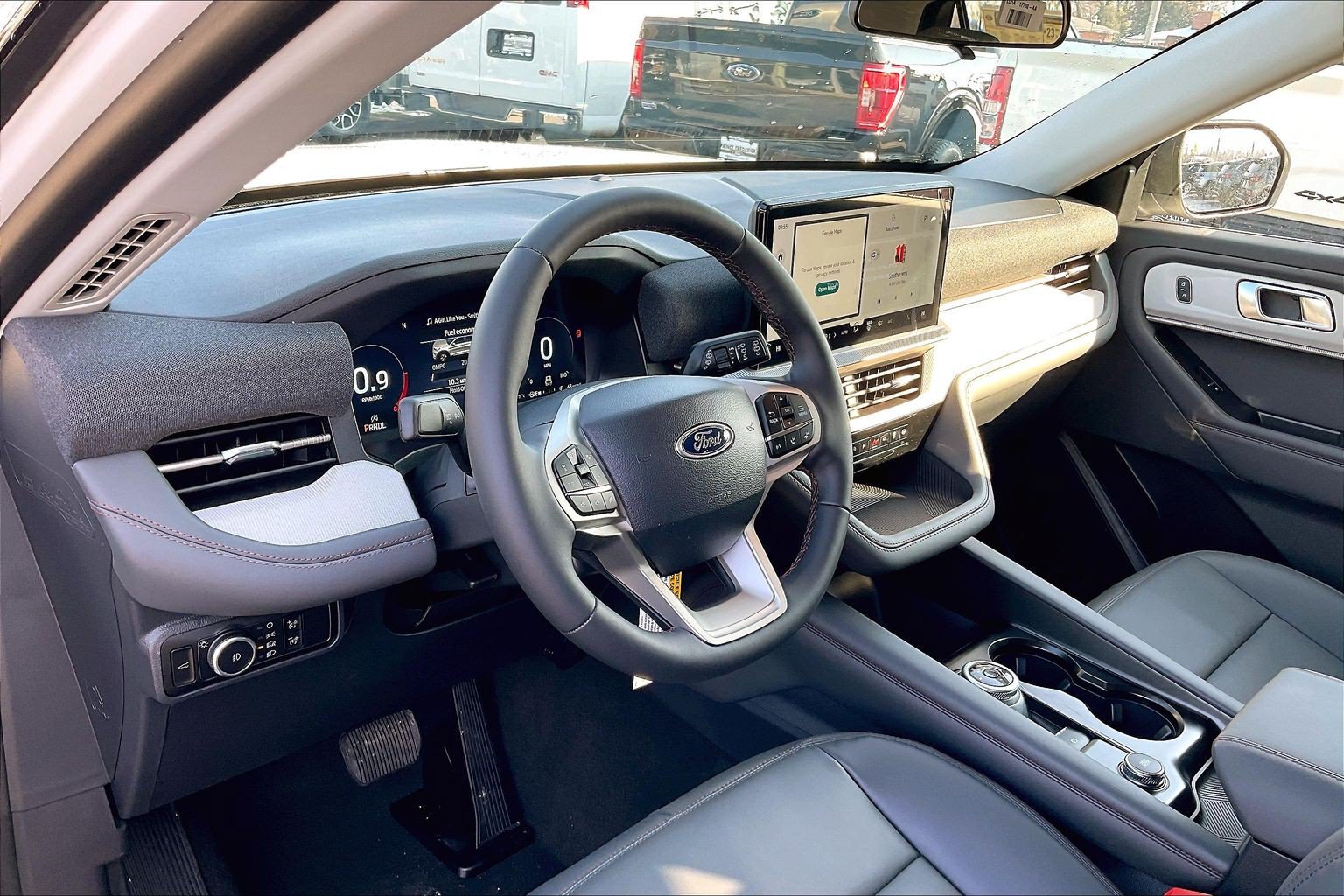 New 2026 Ford Explorer Active w/ Active Comfort Package AWD/4WD image 6