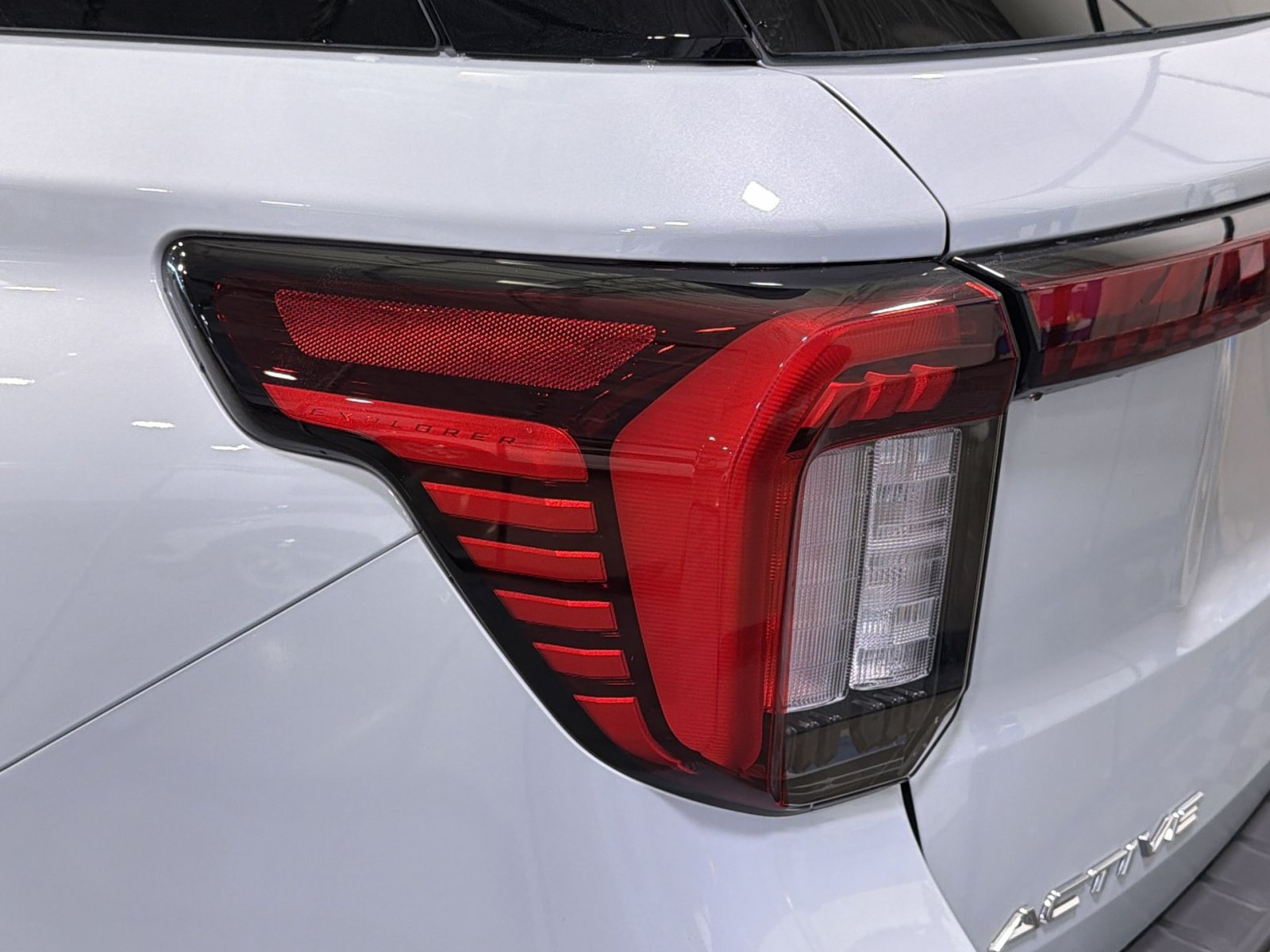 New 2026 Ford Explorer Active w/ Active Comfort Package AWD/4WD image 18