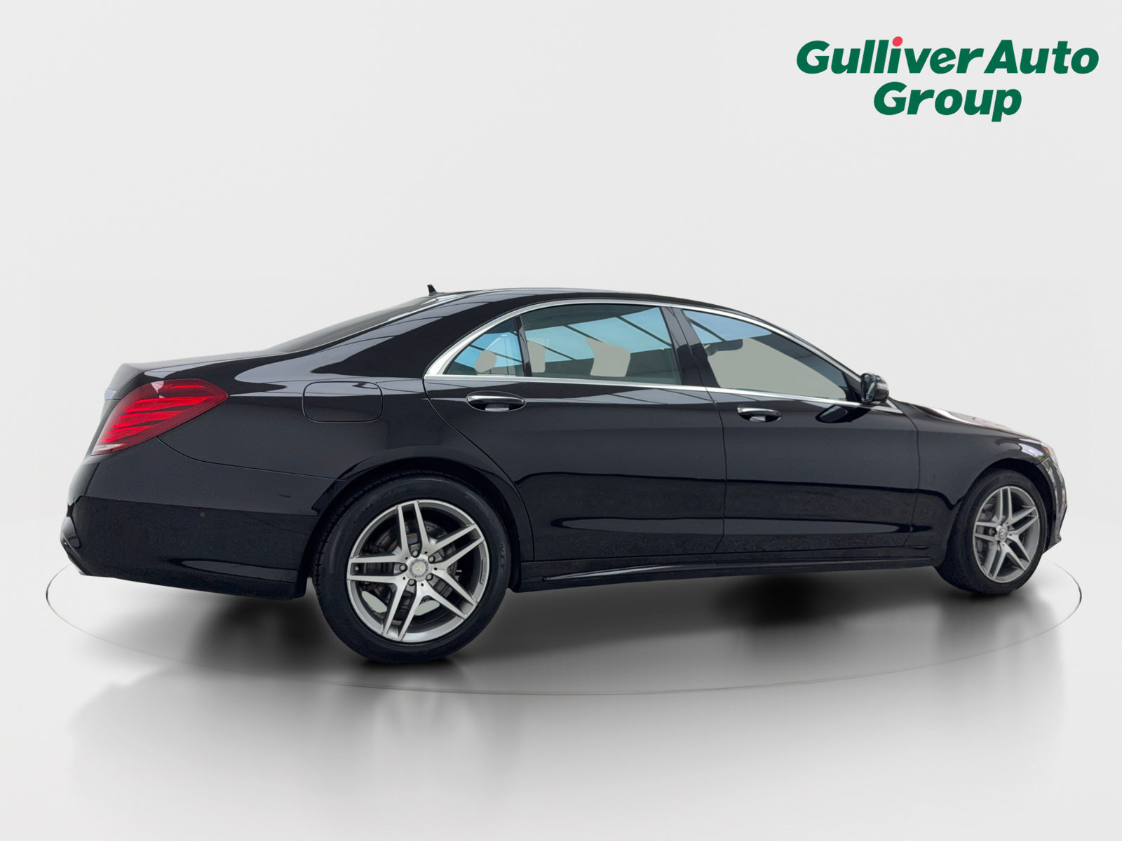 Used 2014 Mercedes-Benz S 550 Sedan w/ Sport Package image 9