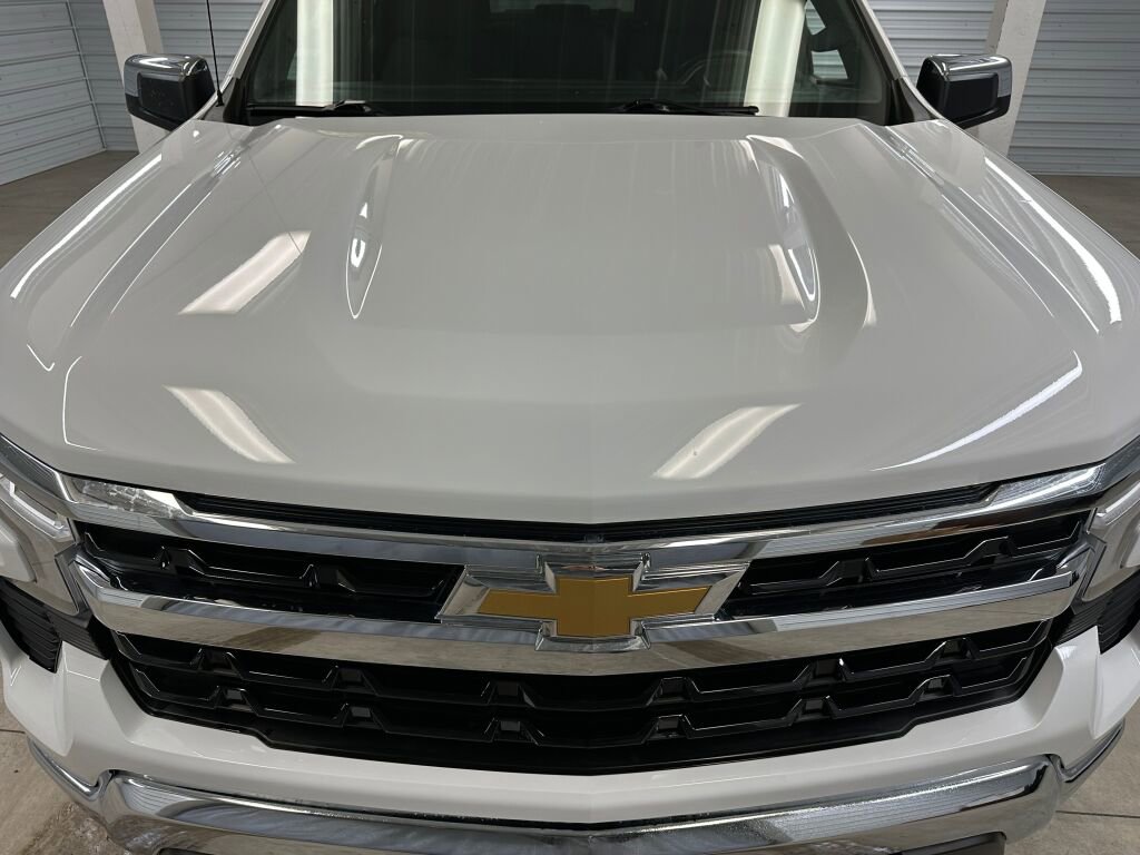 Used 2023 Chevrolet Silverado 1500 LT image 40