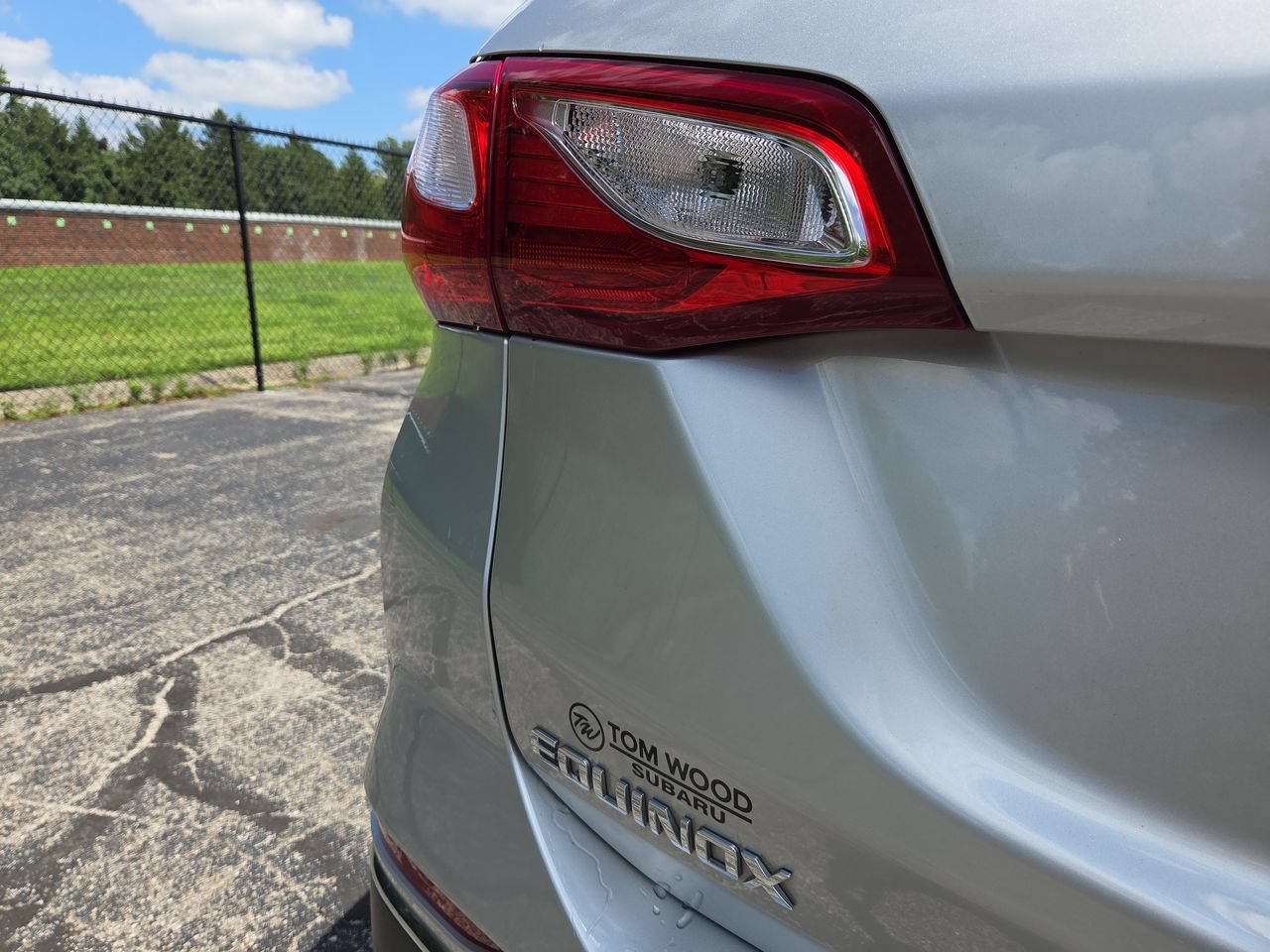 Used 2018 Chevrolet Equinox LT FWD image 24