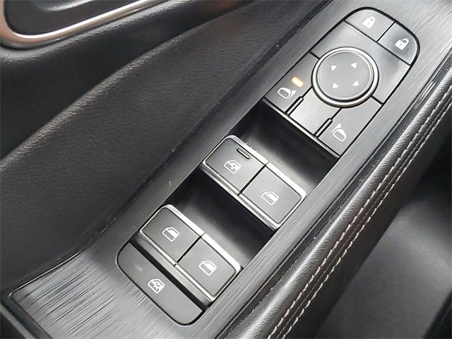 Used 2023 Nissan Rogue Platinum w/ Platinum Premium Package image 24