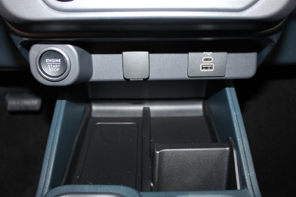 New 2025 Ford Maverick XLT w/ XLT Luxury Package image 43