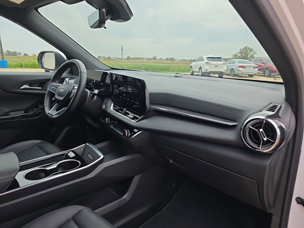 Used 2025 Chevrolet Equinox LT w/ Convenience Package II image 15