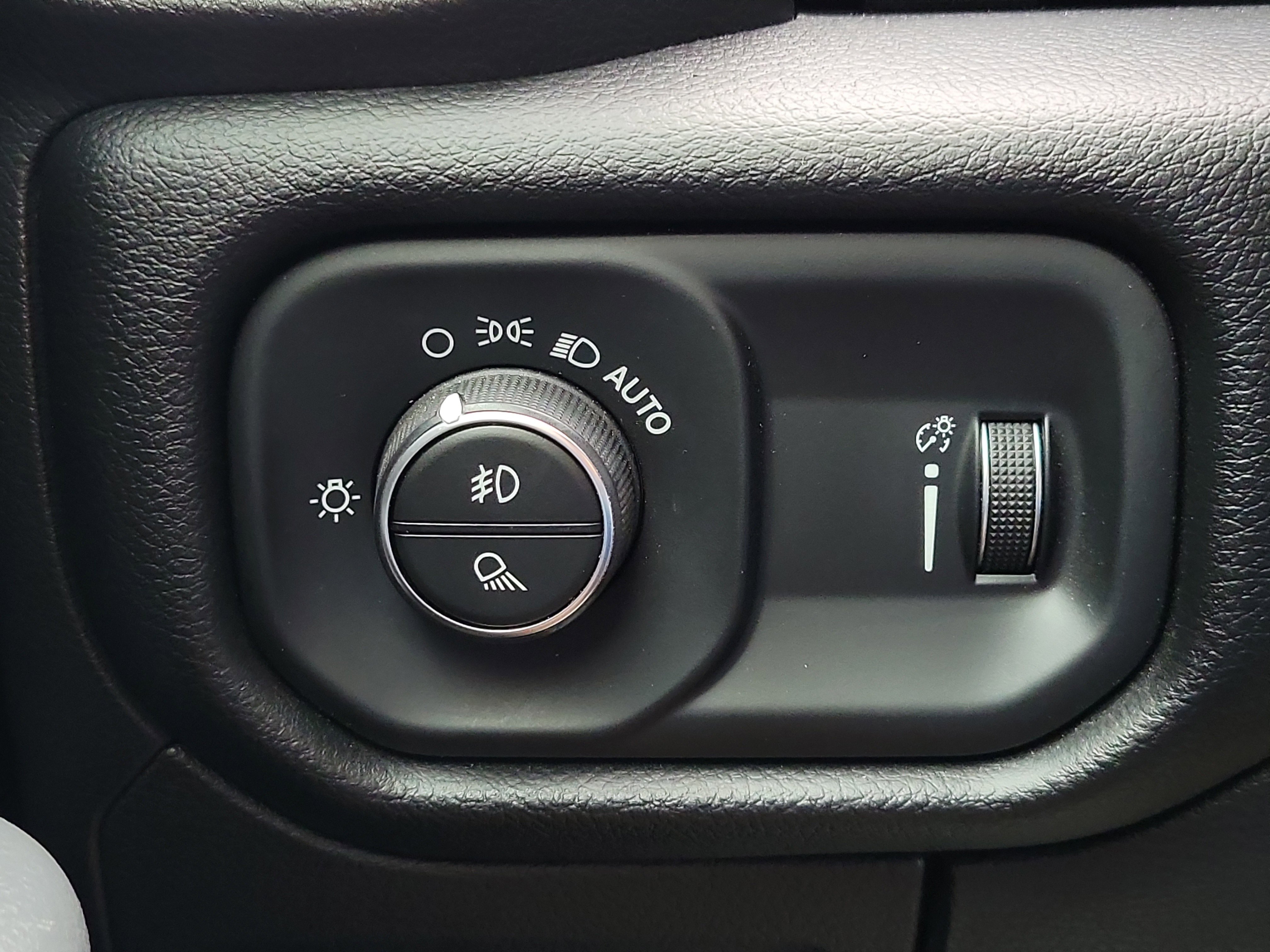 Used 2020 RAM 1500 Big Horn image 25