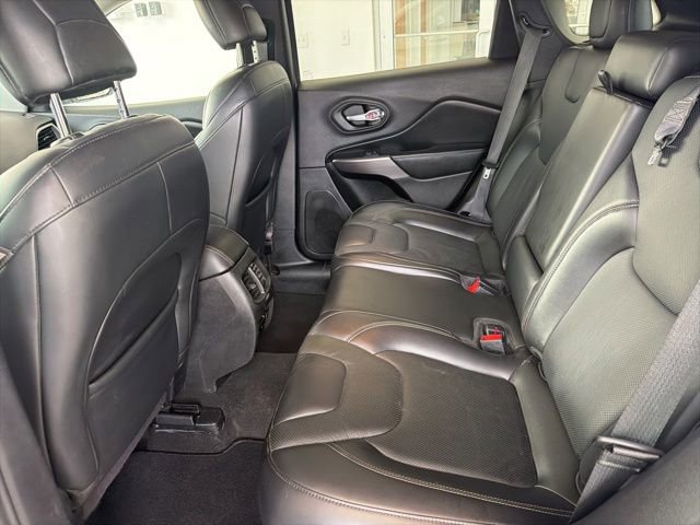 Used 2020 Jeep Cherokee Latitude Lux w/ Comfort/Convenience Group AWD/4WD image 13