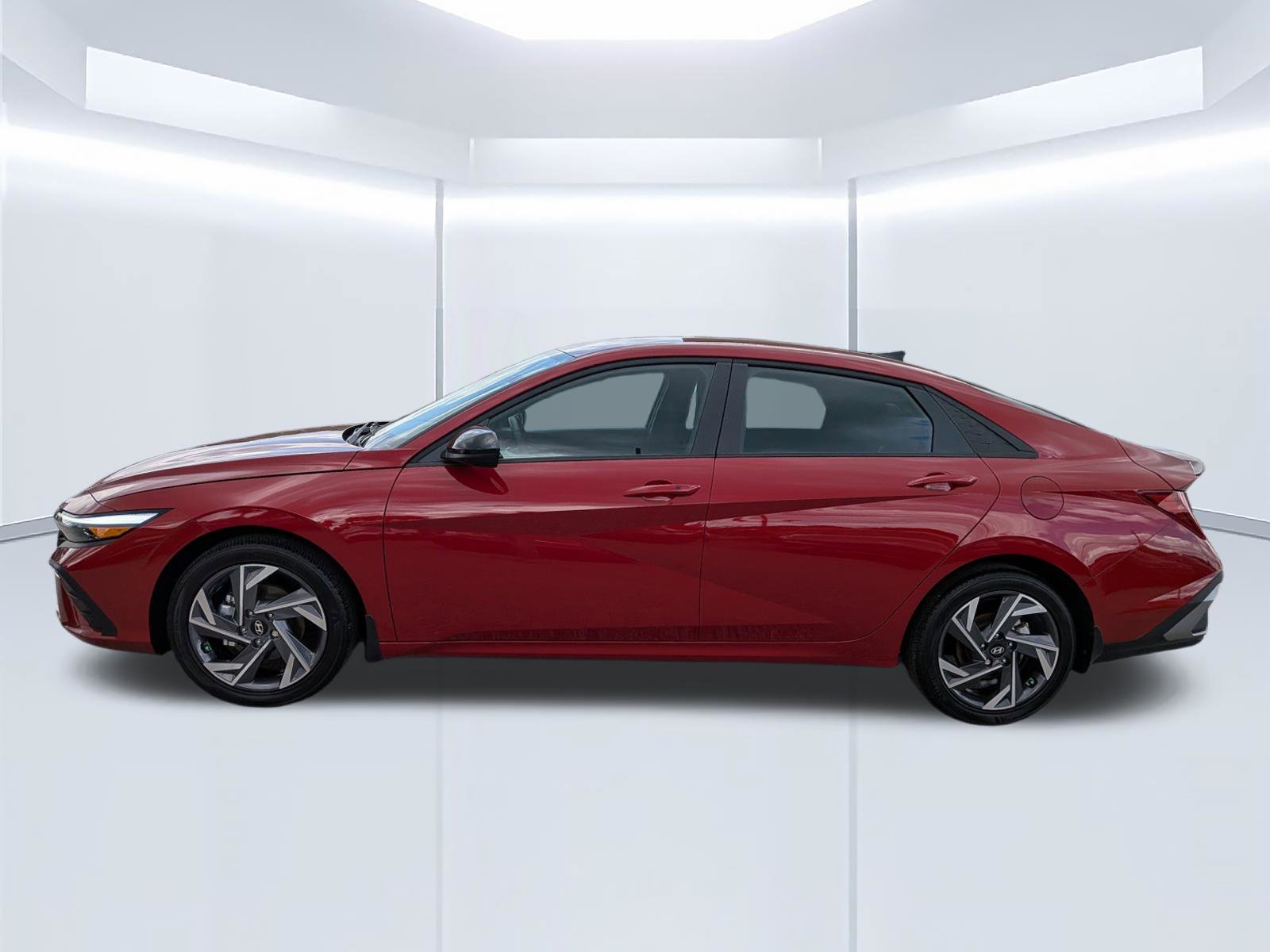 Certified 2025 Hyundai Elantra Sport FWD image 7
