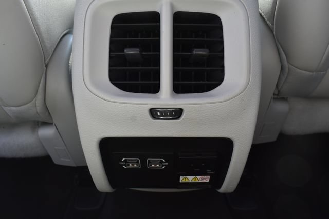 Used 2021 Jeep Cherokee Limited w/ Sun & Sound Group AWD/4WD image 39