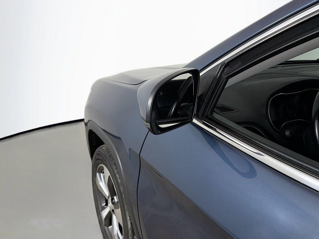 Used 2021 Jeep Cherokee Limited w/ Elite Package image 30