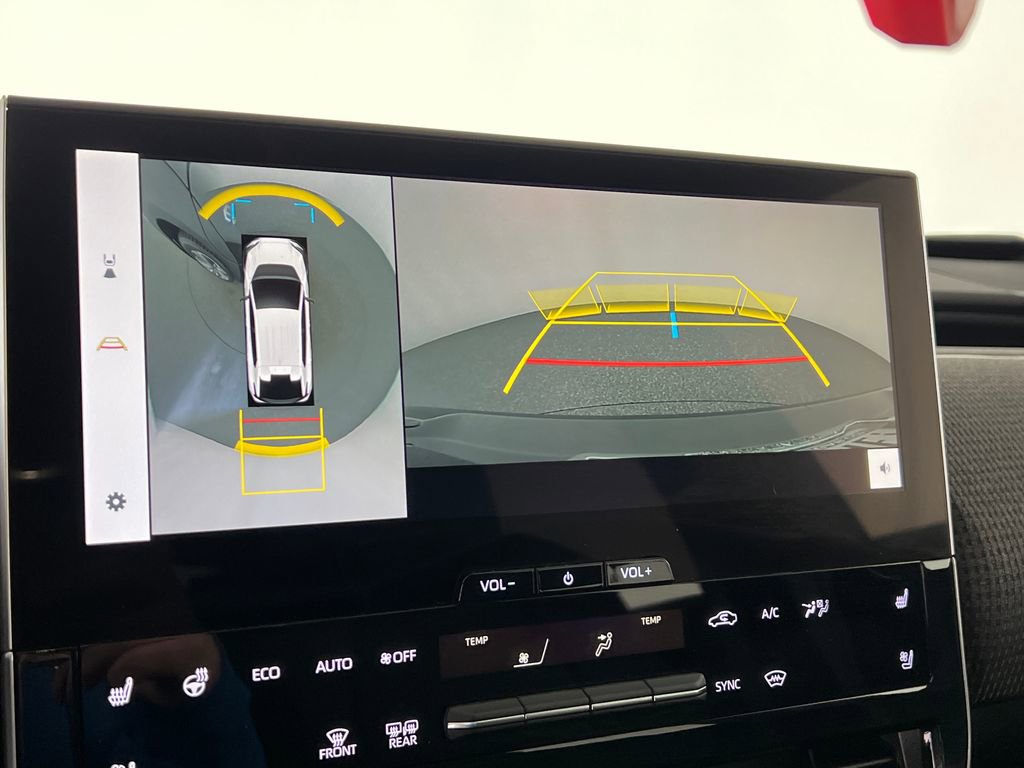 Certified 2024 Subaru Solterra Touring w/ Touring Package image 21