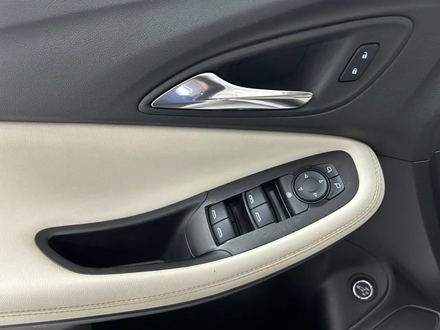Certified 2022 Buick Encore GX Select FWD image 17