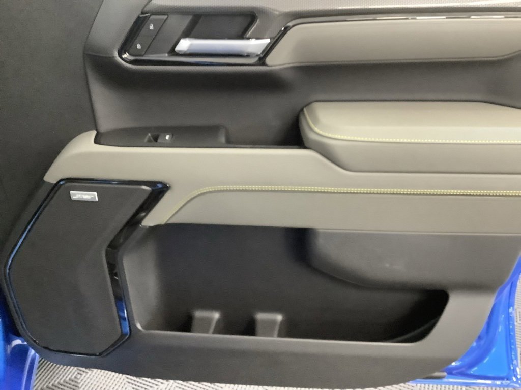 New 2026 Chevrolet Silverado 1500 ZR2 w/ Dark Appearance Package image 26