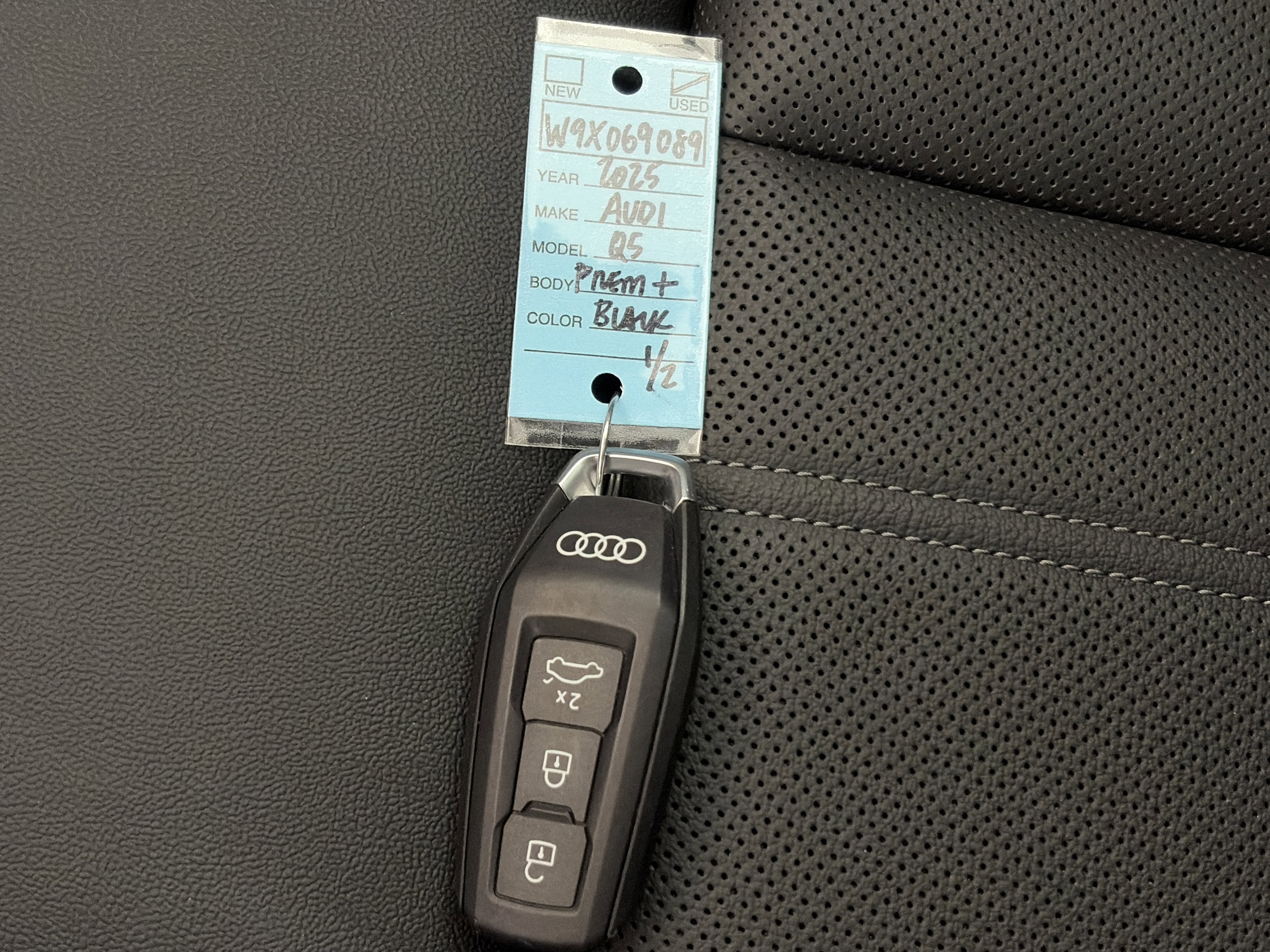 Used 2025 Audi Q5 Premium Plus w/ Premium Plus AWD/4WD image 38