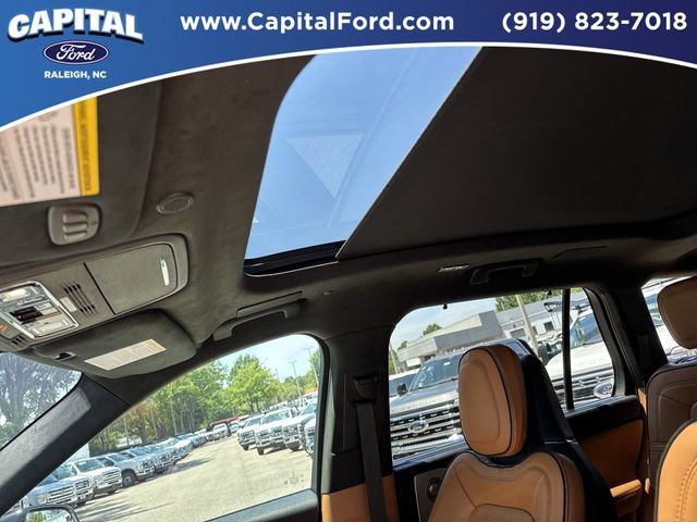 Used 2024 Lincoln Aviator Black Label w/ Dynamic Handling Package AWD/4WD image 22