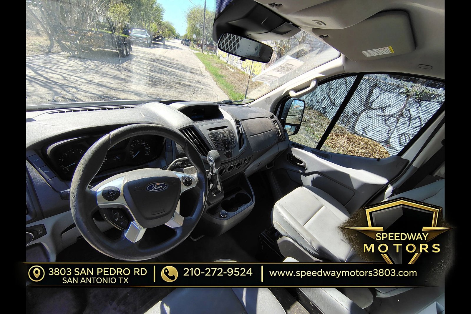 Used 2019 Ford Transit 250 130 Low Roof RWD image 10