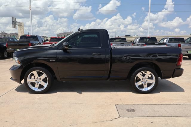 Used 2016 RAM 1500 Sport RWD image 4