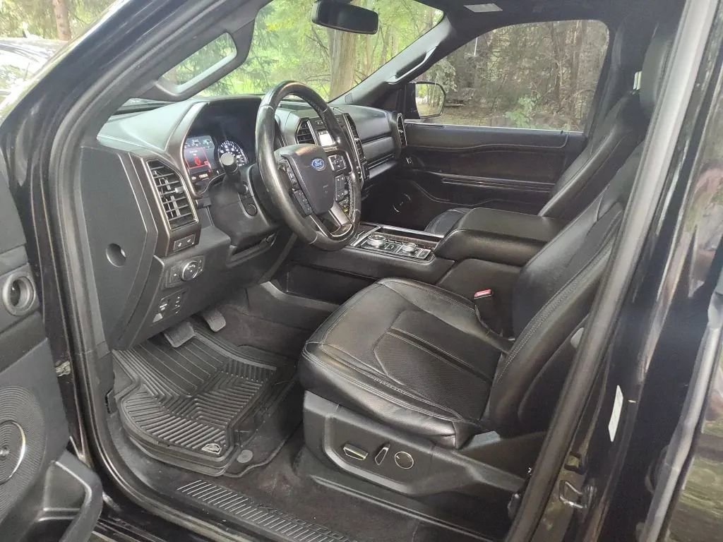 Used 2019 Ford Expedition Max Limited image 10