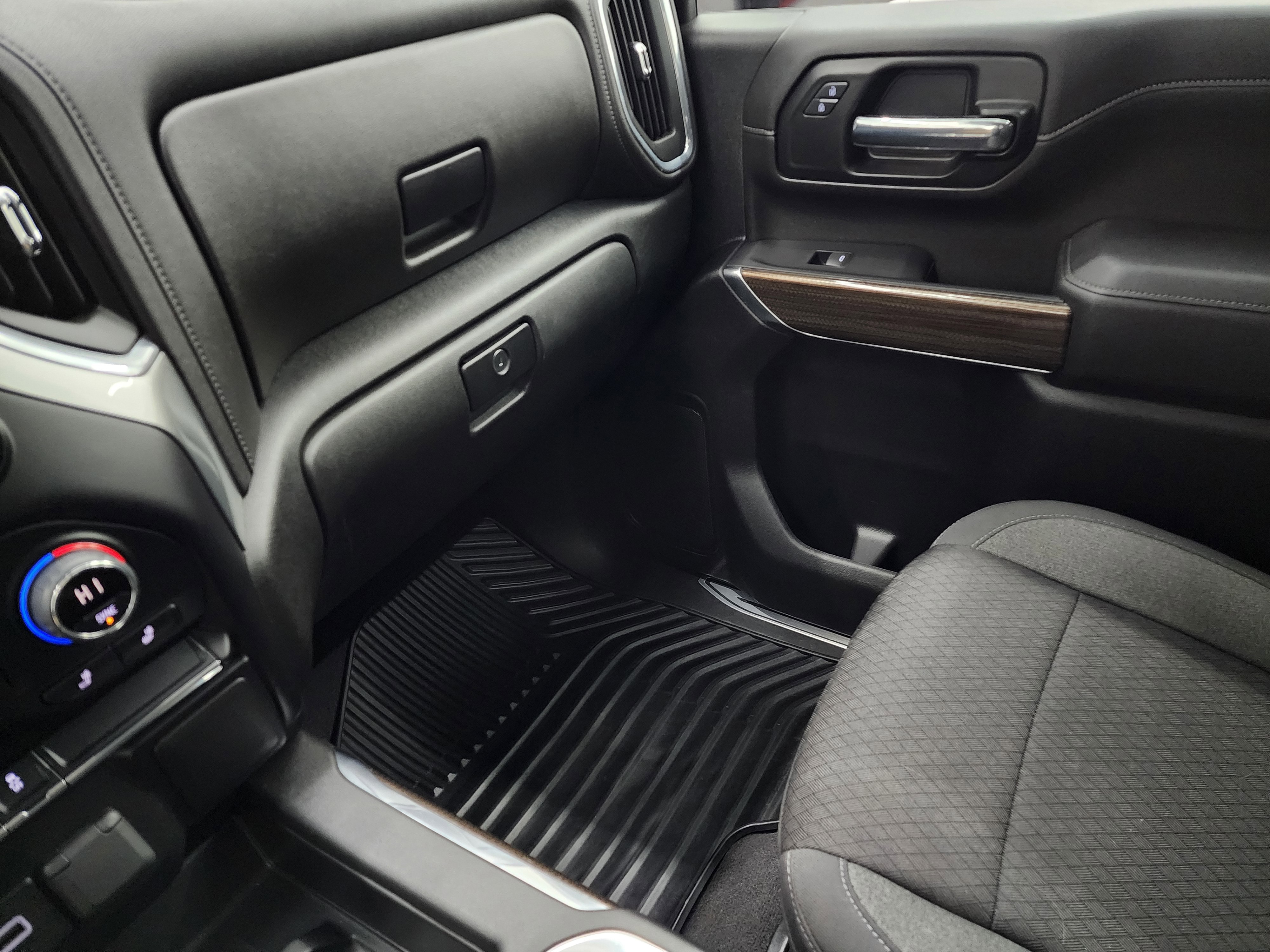 Used 2023 Chevrolet Silverado 2500 LT w/ Convenience Package image 13