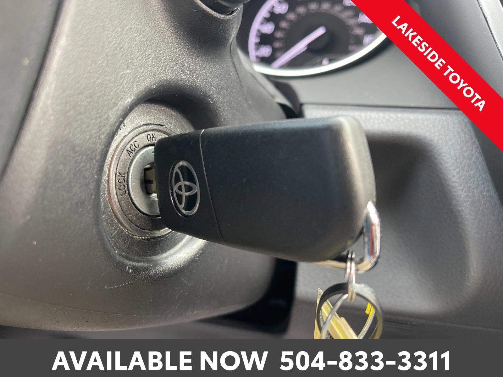 Used 2023 Toyota Camry LE image 32