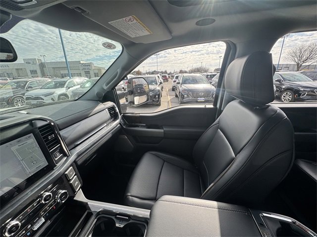 New 2025 Ford F250 Lariat w/ Lariat Ultimate Package image 31
