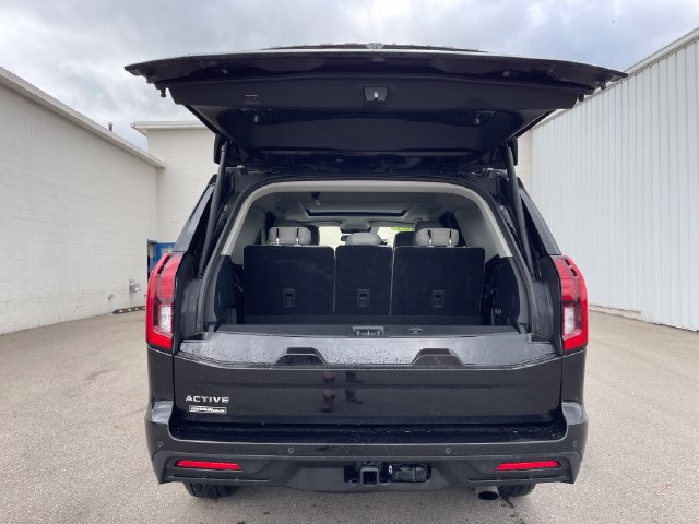 Used 2025 Ford Expedition Active AWD/4WD image 33