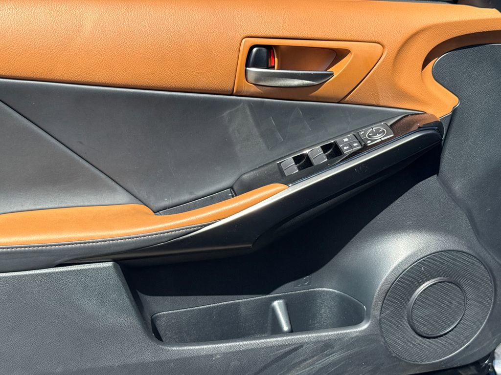 Used 2024 Lexus IS 350 F Sport RWD image 10