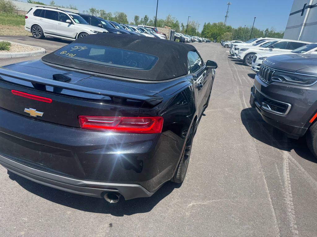 Used 2017 Chevrolet Camaro SS RWD image 3