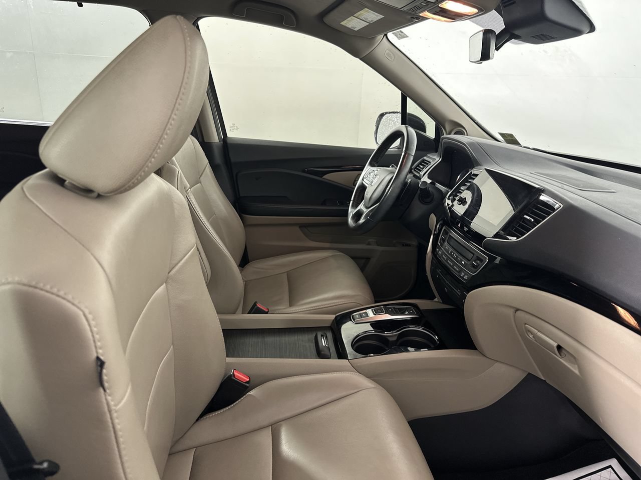Used 2019 Honda Pilot Touring image 12
