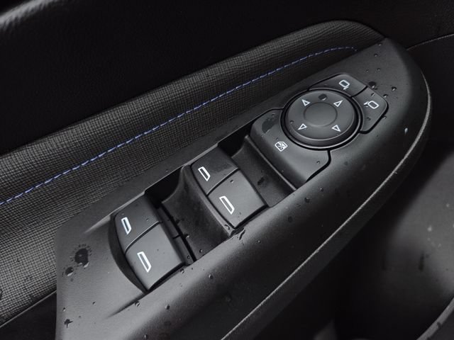 Used 2024 Buick Envista Sport Touring w/ Convenience I Package FWD image 9