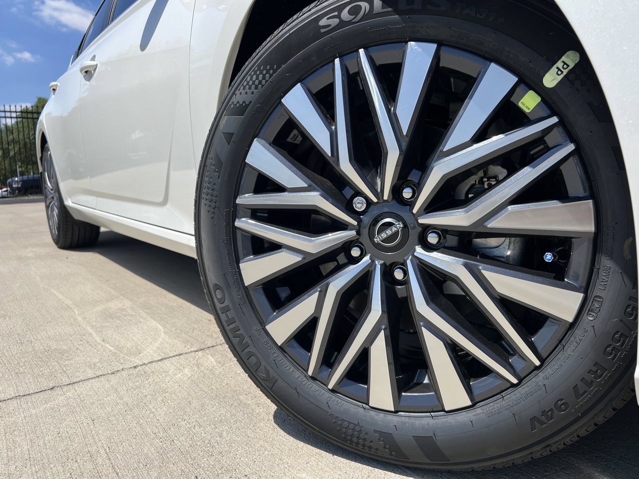 New 2026 Nissan Altima 2.5 SV FWD image 6
