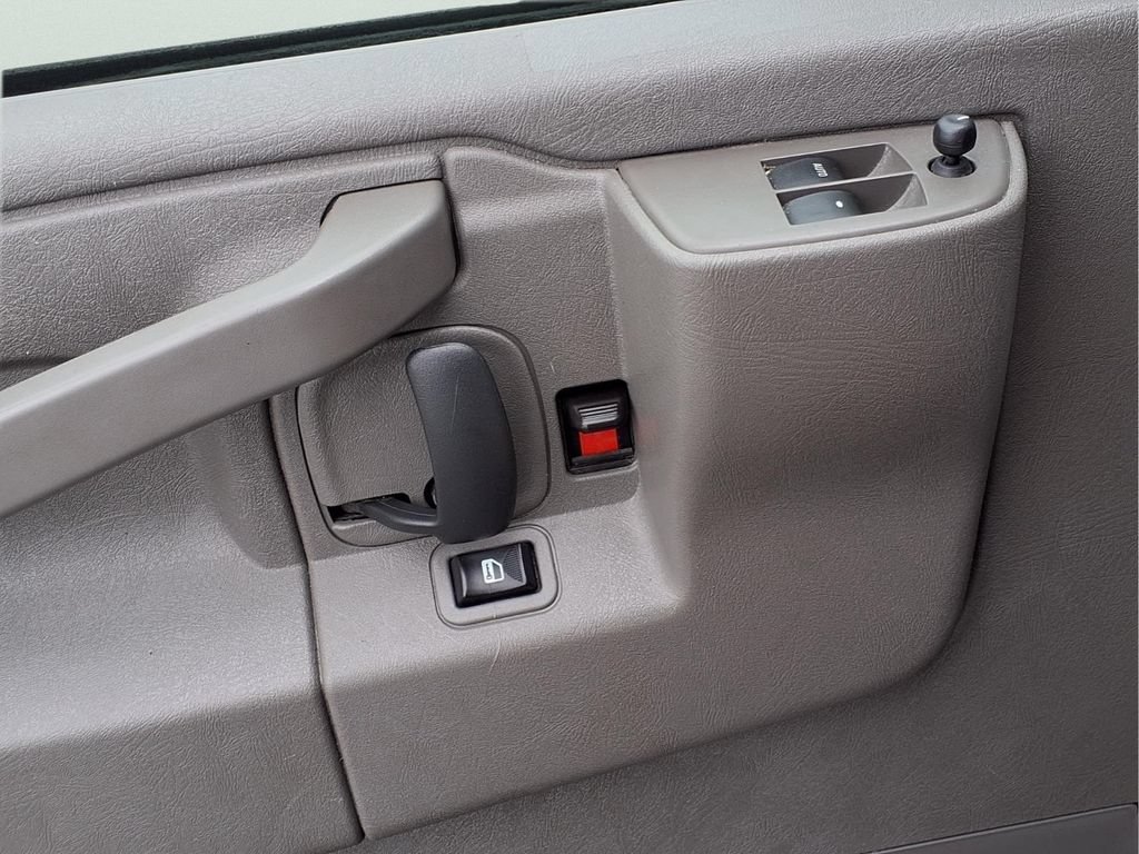 Used 2024 GMC Savana 2500 w/ Driver Convenience Package RWD image 19