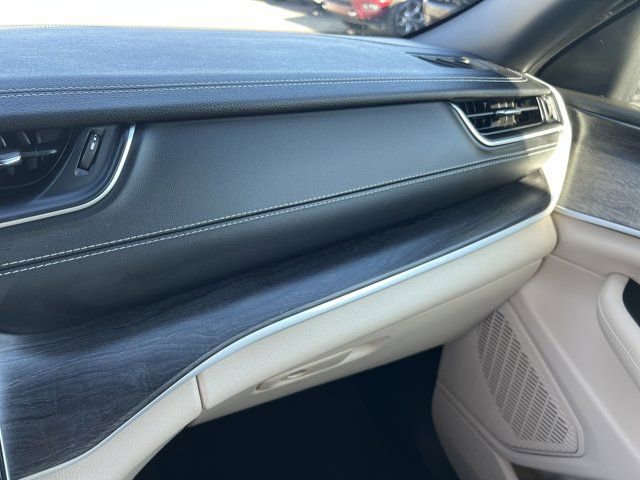 Certified 2024 Jeep Grand Cherokee Limited w/ Luxury Tech Group II image 41