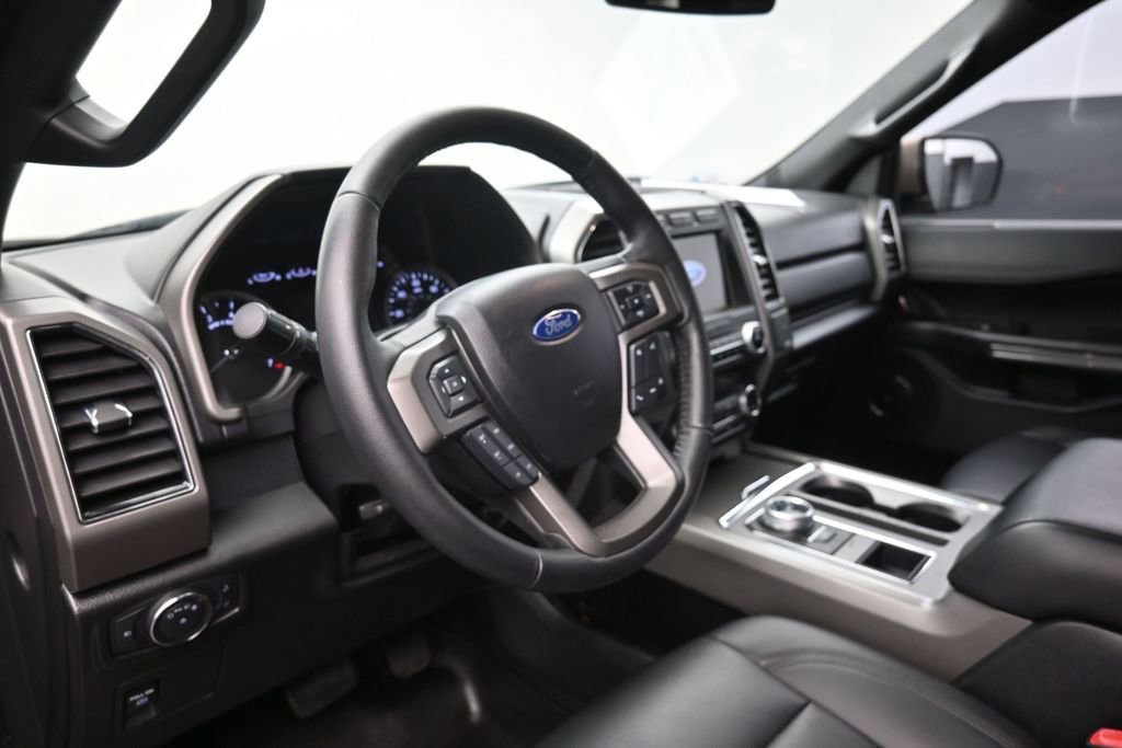 Used 2020 Ford Expedition XLT w/ Equipment Group 201A RWD image 18